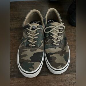 Sperry Top-Sider Men's Halyard CVO Camo Sneakers